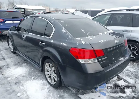 2013 Subaru Legacy 2.5I Premium из США, поврежденный, VIN 4S3BMCG63D3032261
